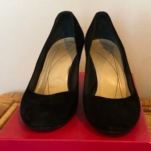 💖✨🎉 HOST PICK 💖✨🎉  Kate Spade Marli Too Suede Wedges 6.5M GUC